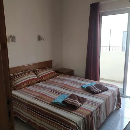 Two Bedroom Penthouse Sea And Valley Views 'd' Lägenhet Mellieħa