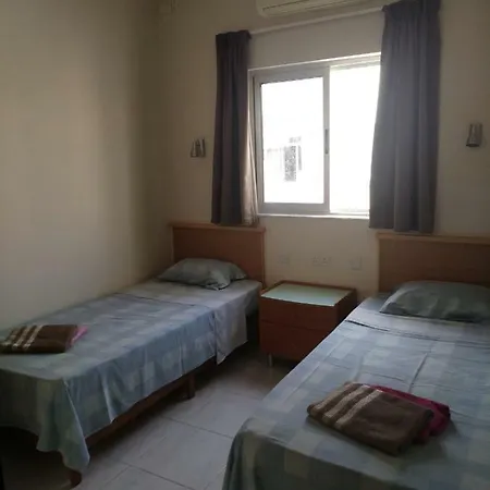 Two Bedroom Penthouse Sea And Valley Views 'd' * Mellieħa